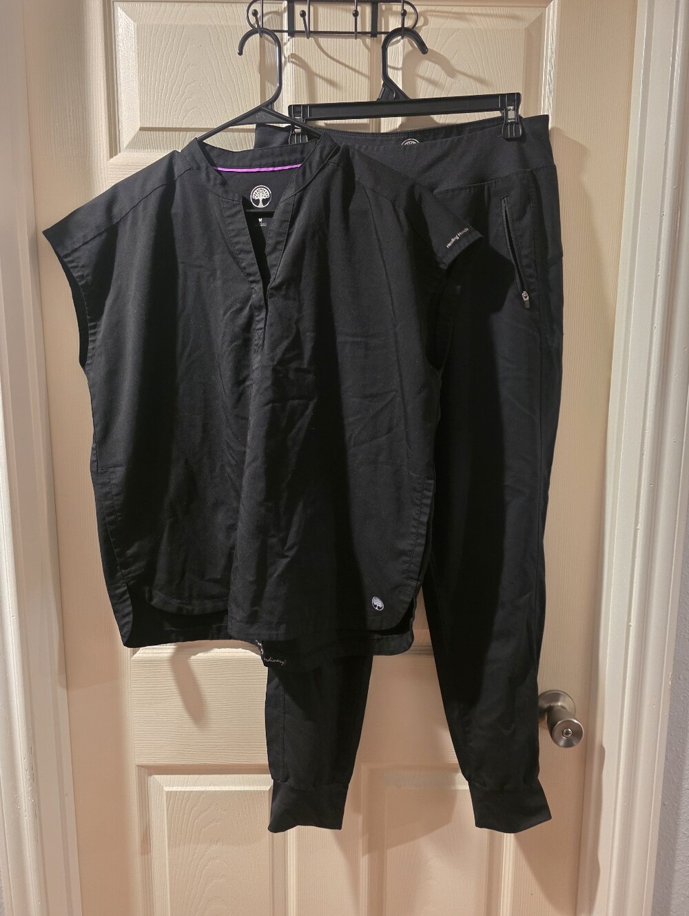 Healing Hands Black Women's Scrub Set Pants & Top Both Medium